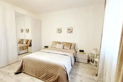 2 Bedroom Apartment in Verona