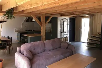 Image de Maison calme en bord de forĂŞt et de la plage