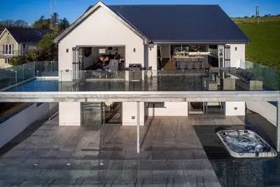 Image de Sunrise  - 5 Bedroom Luxurious Holiday Home - Pendine