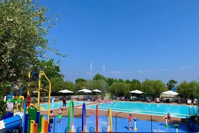Image de Ferienpark Della Colombaia Mobilehome Panorama Spa fĂĽr 6 Personen