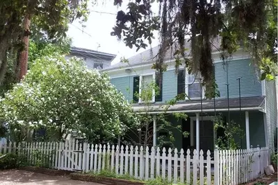 Image de Charming Carriage House in Montrose\/Midtown near arts, bars, dwntwn, med center