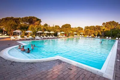 Image de Vacation village Le Tamerici Mobilehome Arno for 6 persons