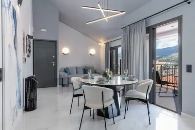 Deluxe 2br Suite with sea views to Argostoli bay