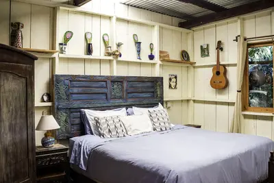 Image de Riverside Cabin at Casa Curativa