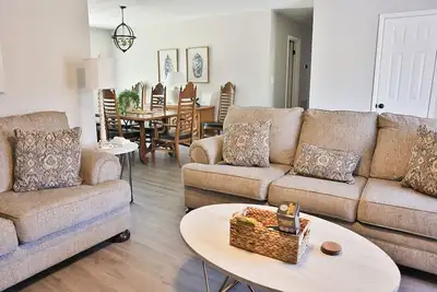 Image de Golden Springs Stepless Rancher with Gameroom!