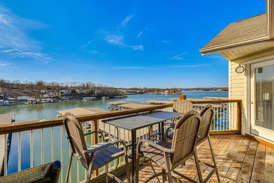 Image de Osage Beach Condo: Boat Slip & Pool Access!