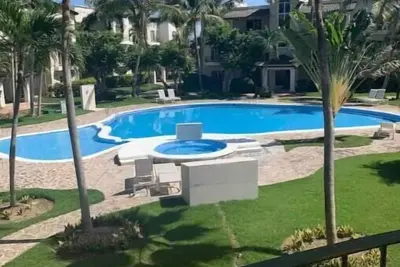 Image de Bavaro Beach Punta Cana Modern and Exquisitely decorated 2 Br Apt w\/Pool\/Jacuzzi