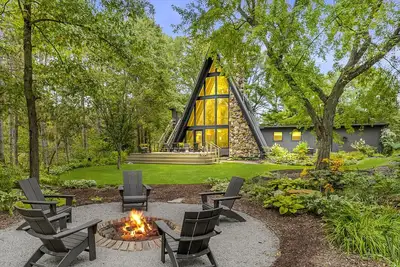 Image de Maple Bluff - A-Frame Perfection