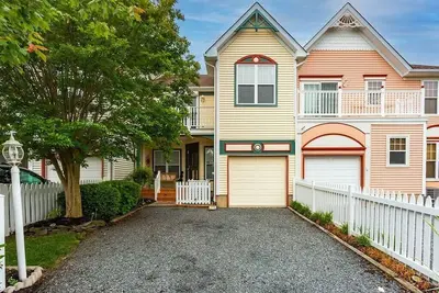 Image de O. P. Yacht Club Townhome/ 3 Br/Pool /Marina / golf