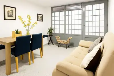 Image de Loft close to Laureles, free wifi, big balcony