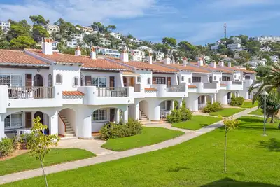 Image de 3 Bedroom Apartment, 200m to Son Bou Beach