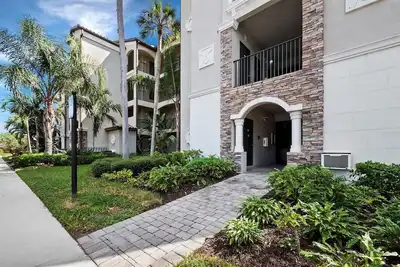 Image de Resort-style 1st Floor Condo in Lakewood National Golf Community-Lakewood Ranch!