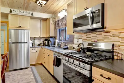 Image de Hidden Loft Chalet at Big Bear w\/ Hot Tub