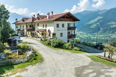 Image de Appartement 'Patztauhof Tartscher Bühel' avec vue sur les montagnes, terrasse privée et Wi-Fi