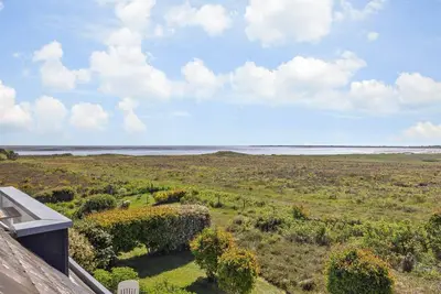 Image de SchĂĽtze Og - Wohnung im Obergeschoss mit Freiem Blick Ăśber die Heide zum Wattenmeer