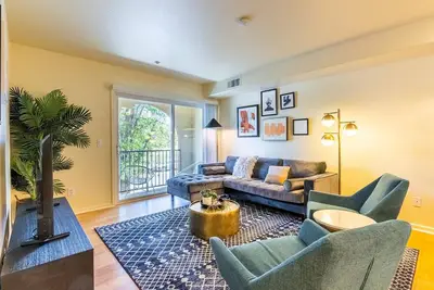 Image de Deluxe San Jose 3br w\/ Pool & Garage, nr Museum & Trail, by Blueground