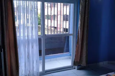 Image de 2-bedroom airbnb apartment available for booking in Bamburi Fisheries, mombasa. \n