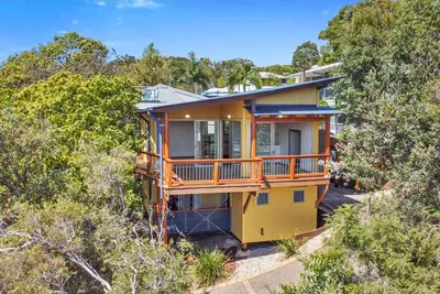 Image de Sea View + Sleeps 8 + 3 mins to beach
