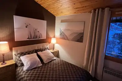 Image de Joli appartement 6 personnes, ski aux pieds, à 5 minutes à pied du centre.