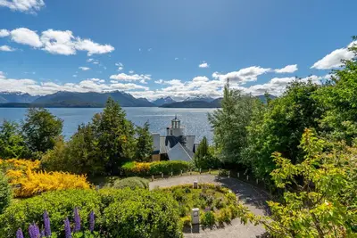 Image de House next to Lake Nahuel Huapi: with stunning panoramic views