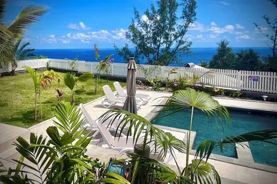 Image de La Caze Grande Anse ****, une vue exceptionnelle sur l'océan Indien! 🇷🇪🌞🌊🌴🐳