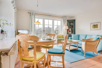 Image de Zwischen Dorfteich & Dünen Traumhaftes Landhaus im Friesenstil in Ideallage