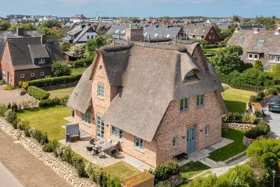 Image de Hausteil mit 4 Räumen im Eg, Ug, Og ca. 205 m² Nutzfläche