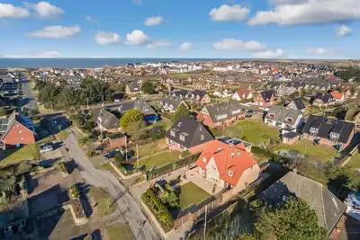 Image de Modernes Ferienhaus in Bester Lage in Wenningstedt