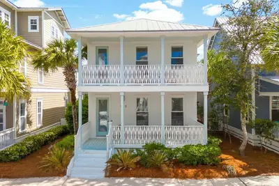 Image de 30a Beach House - Beach, Pool, 4 Bikes, Seacrest, Free Golf Included, Sleeps 9