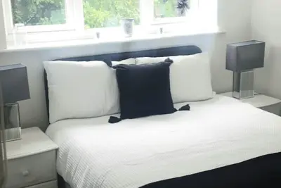 A&S properties (no guest fees) near city centre\n\n