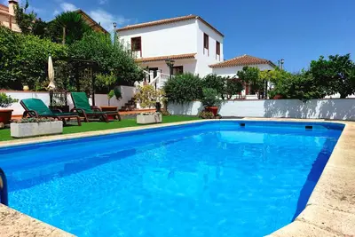 Image de Casa con Piscina en Barlovento