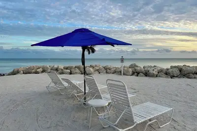 Image de Oceanfront Paradise Awaits:Casa Del Mar 2-Bedrm- 6-Month Stay or Longer!