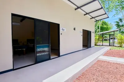 Image de Beautiful New and Private Villa