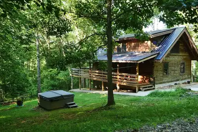Image de Cozy Mountain Top Log Cabin In Hocking Hills! Pet- Friendly!