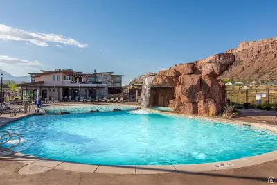 Sage Creek at Moab Tunnel Arch Hideaway