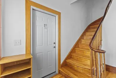 Image de Malden 3Br Apt on 2f\/with Free parking\/WiFi\/ Windows Ac