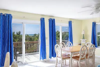 Image de Dune Magic, Almost Oceanfront House in Emerald Isle, Nc!