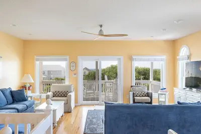 Image de Flip Flop Inn, Almost Oceanfront Duplex in Emerald Isle, Nc!