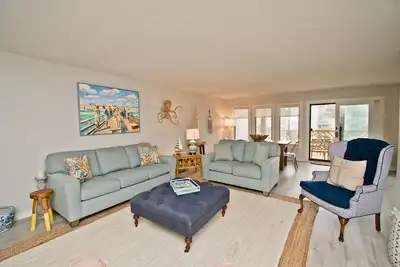 Image de Genesis 7, Oceanside Townhouse Condo in Pine Knoll Shores, Nc!