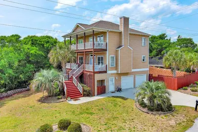 Image de Grace Appearing, Oceanside House in Emerald Isle, Nc!