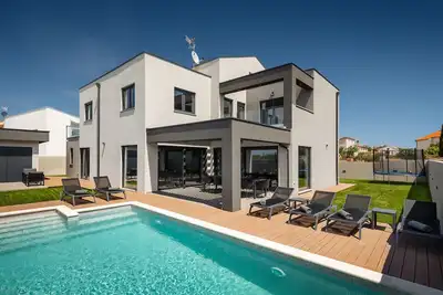 Villa Nea by Villas Guide