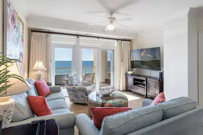 Image de Grande Villas H-2, Oceanfront Condo in Indian Beach, Nc!