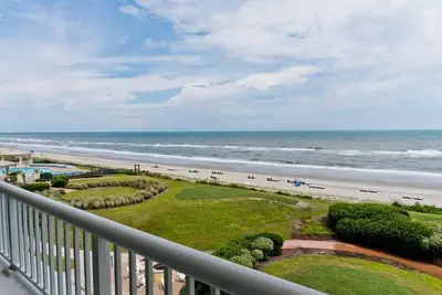Image de Grande Villas L-3, Oceanfront Condo in Indian Beach, Nc!