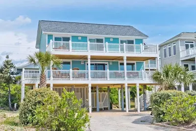 Image de Tip'Sea Turtle, Almost Oceanfront House in Emerald Isle, Nc!