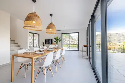 Image de Villa Riviera - Nouveauté entre mer et montagnes