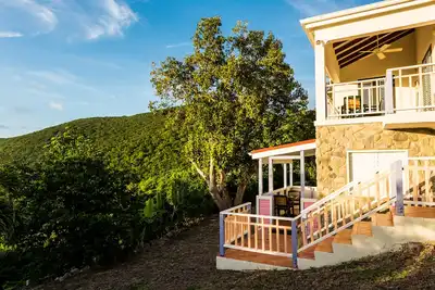 Image de White Bay Villas and Beach Club