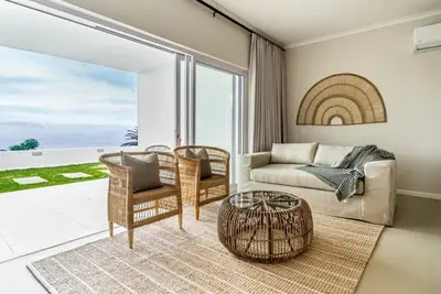 Image de View 16 Lush Gaze 1 Bedroom Apartment\n