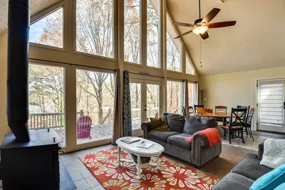 Image de Buckhead Home w\/ On-Site Lake Oconee Access!