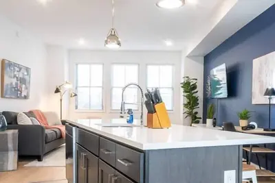 Image de Sleek! 1br King! 30 min to Nyc
