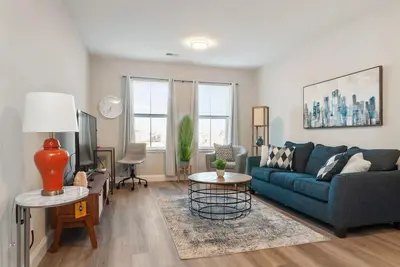 Image de ⭐️Chic 1 Br Great Location! ⭐️King Bed! ⭐️Free Parking!